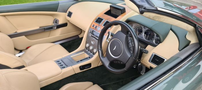 Aston Martin DB9 5.9 V12 2dr Volante Touchtronic Auto Convertible Petrol Green